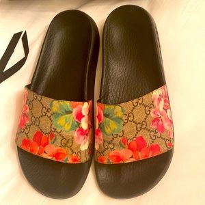 Womens Gucci floral